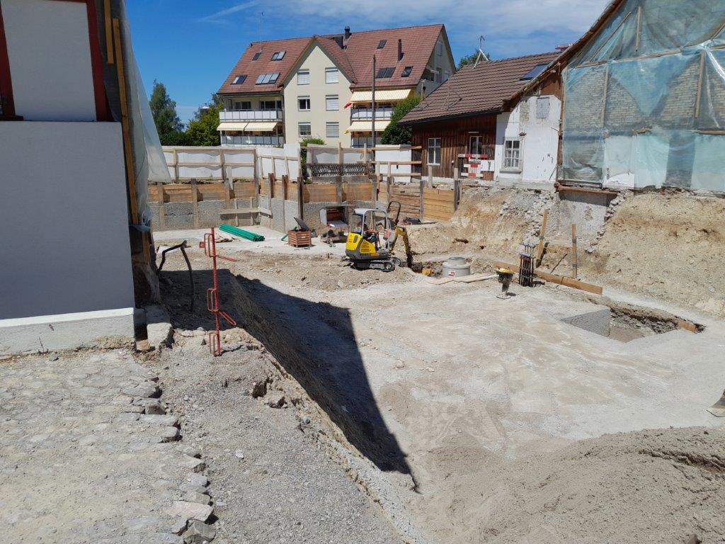 Umbau/Ersatzbau Oekonomieteil/Neubau MFH in Nänikon